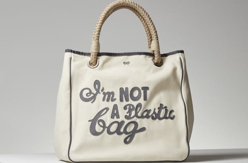 社会現象にもなったエコバッグ「I'm NOT A Plastic Bag」の現在（佐藤