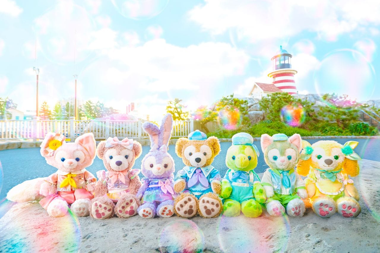 ダッフィー＆フレンズ」20周年、7人の“虹色グラデーション”に込められ