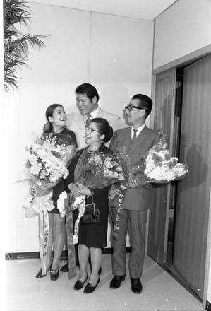 写真】「一族総出でチケットを売り」「倍賞美津子さんが宣伝カーで