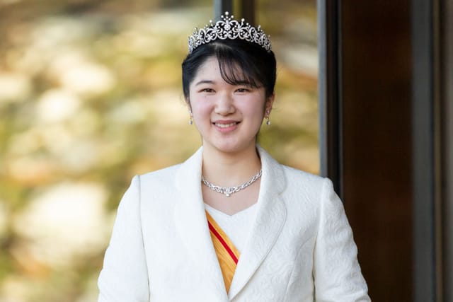 写真】愛子さまと佳子さま「カレンダーの売り上げ」の差が歴然…皇室