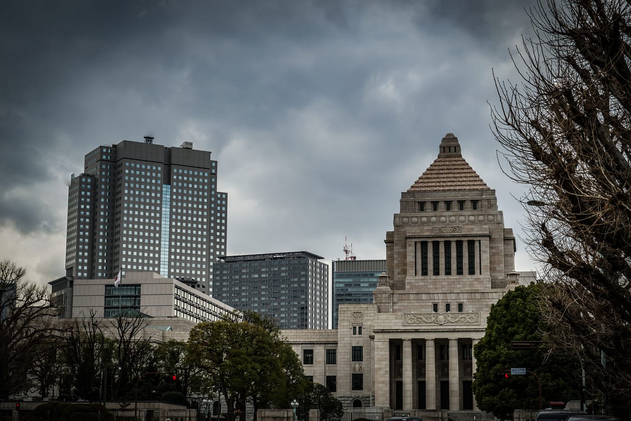多くの人が意外と知らない「アベノマスク予算1000億円」や「ガソリン補助金」驚きの実態（嶋津 善之,現代新書編集部） | FRaU