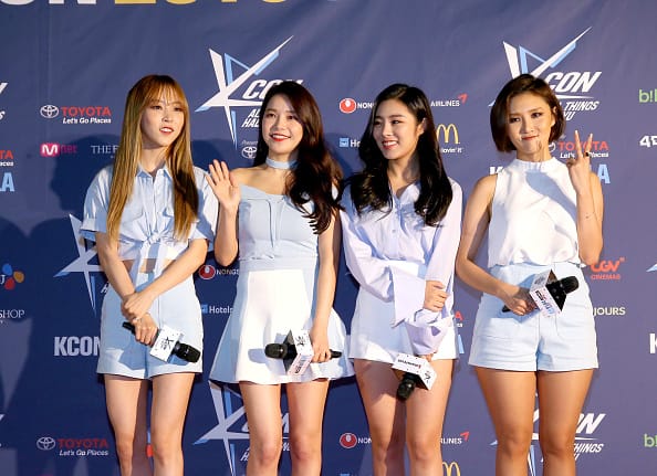 写真】「美ヒップ見えすぎ衣装」で話題になった韓国美女集団「ママム
