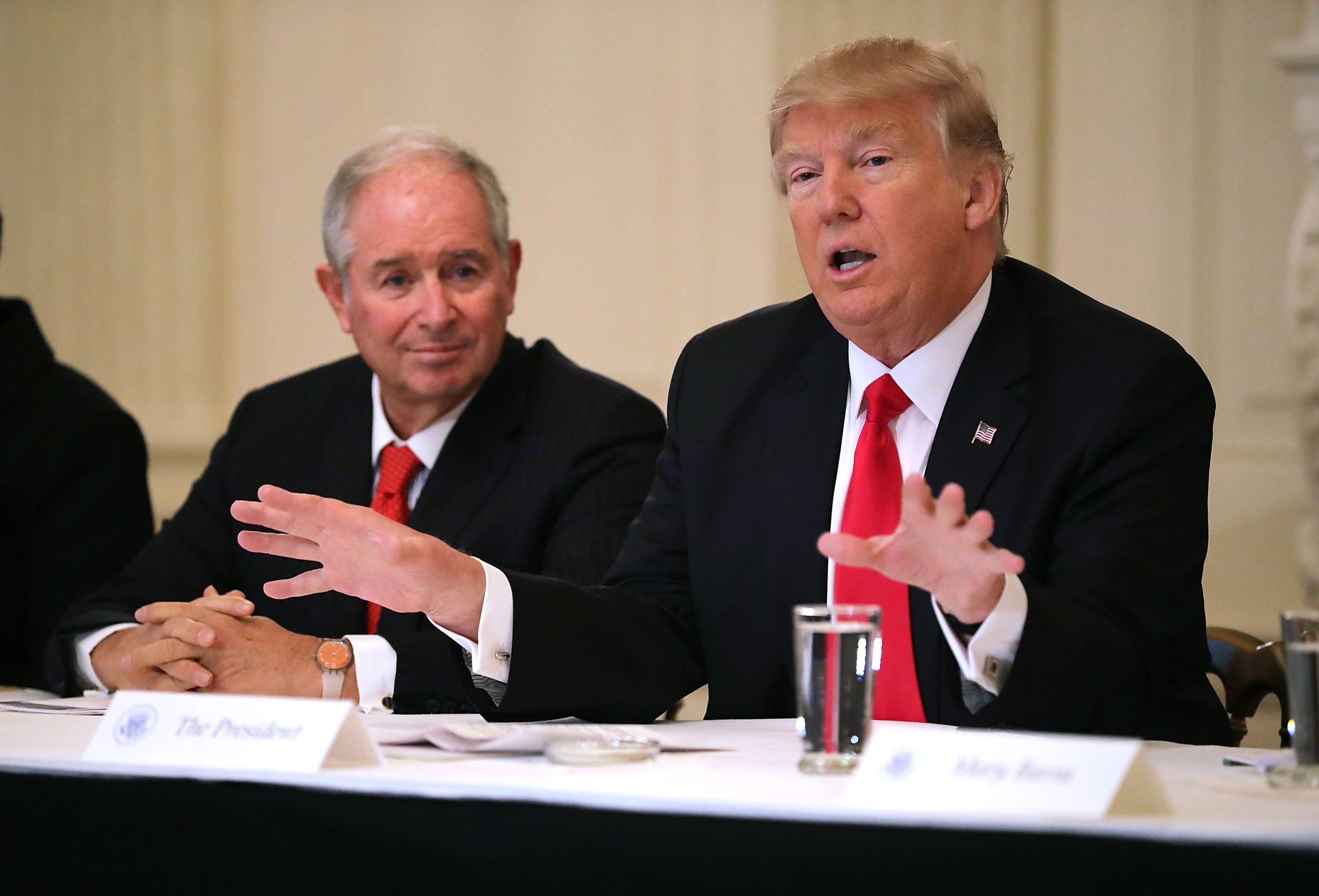 ホワイトハウスでトランプ大統領がビジネスリーダーとの政策フォーラムで開会演説を行う（2017年2月3日撮影）